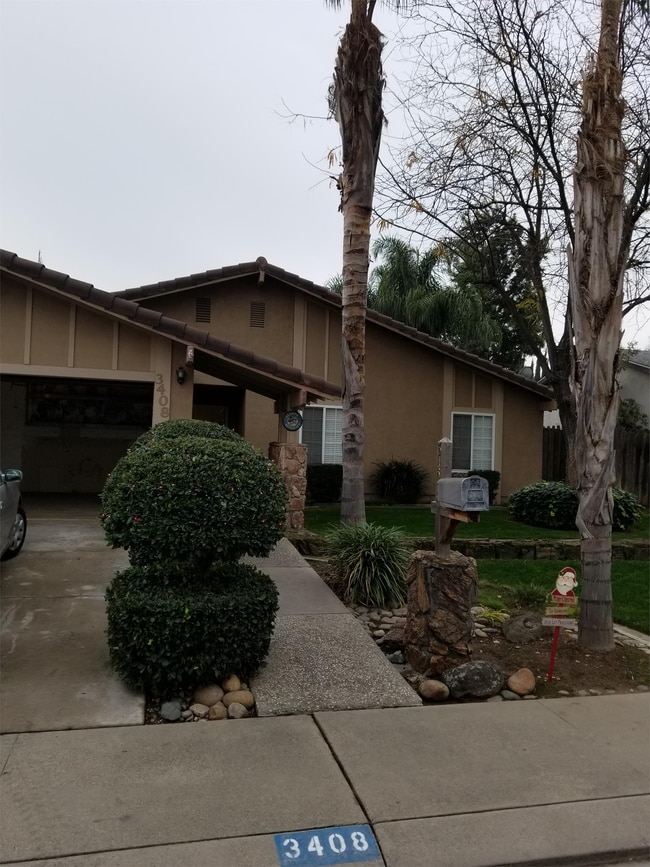 Building Photo - 3408 Moonview Dr