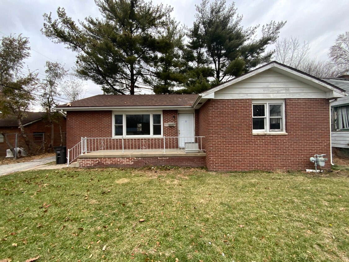 1217 E Williams St, Danville, IL 61832 House Rental in Danville, IL