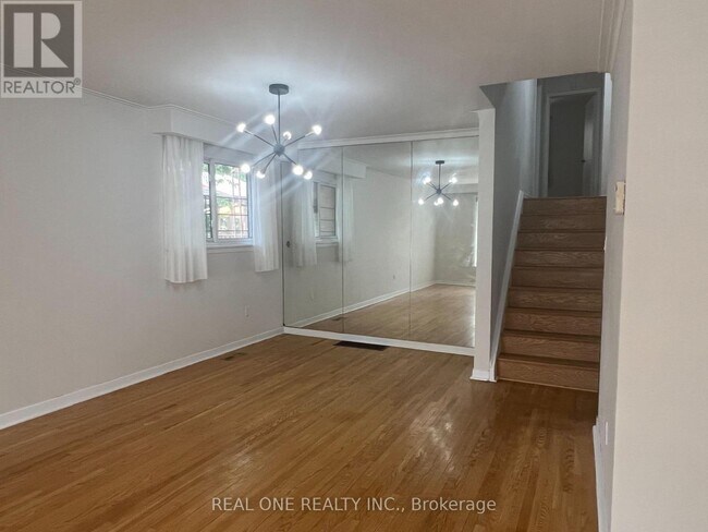 Building Photo - 65 Dewlane Dr