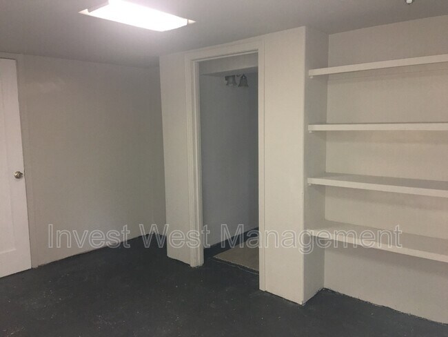 Building Photo - 3203 K St