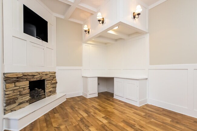 Building Photo - 4125 Ridgefair Dr