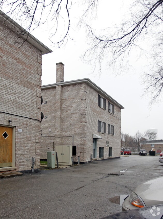 Building Photo - 10372 Michael Todd Ter