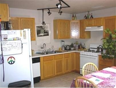 Foto del edificio - 3 br, 2 bath House - 813 W HENDERSON ST.