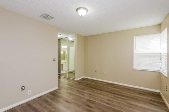 Building Photo - 669 NW 151st Ave