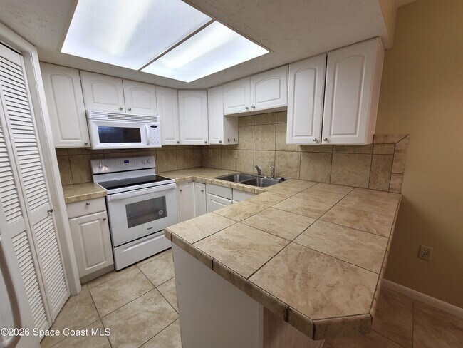 Foto del edificio - 4139 Cedar Creek Cir