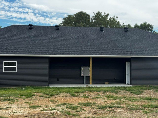 Building Photo - 13332 Railroad Ave