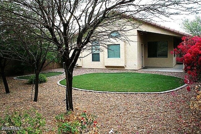 Foto del edificio - 29227 N 22nd Ln