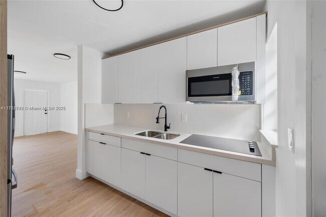 Foto del edificio - 417 NW 15th Ave