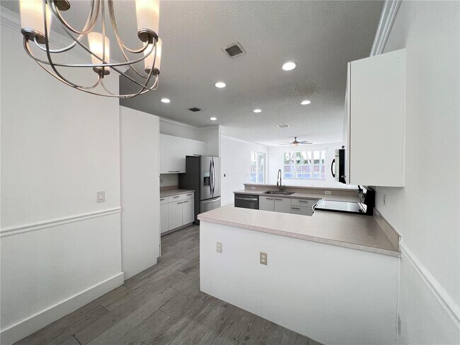 Foto del edificio - 725 NW 156th Ave
