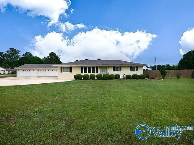 Foto del edificio - 16021 Oneal Rd