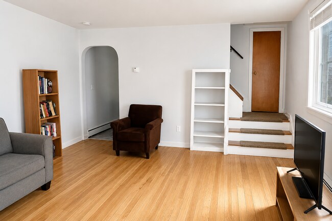 Building Photo - Garfield Street Triplex