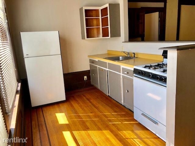 Foto del edificio - 2 br, 1 bath Apartment - 5235 17th Ave NE