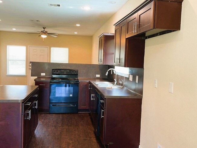 Photo - 8526 Homewood Ln