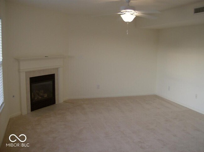 Building Photo - 7277 Laredo Dr