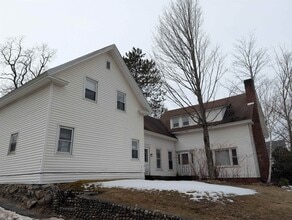 Building Photo - 73 Highland St