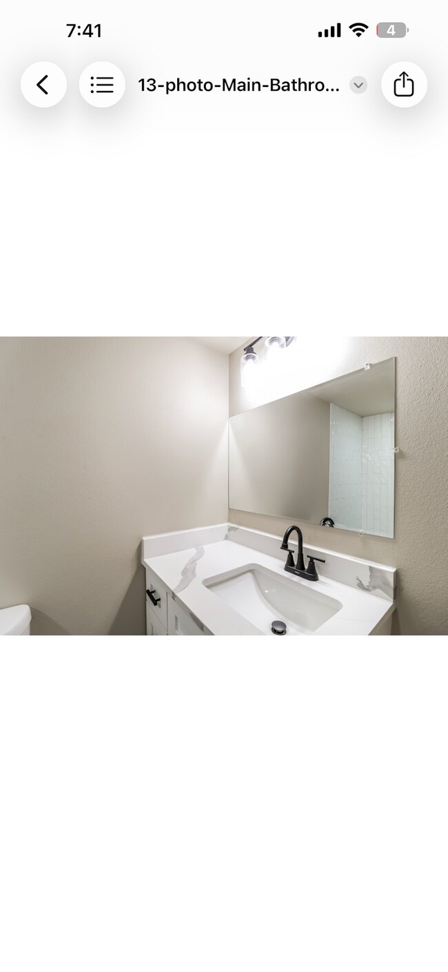 Building Photo - 1812 Sanford Dr