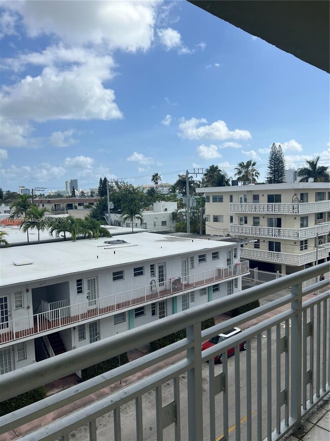 Foto del edificio - 851 Meridian Ave