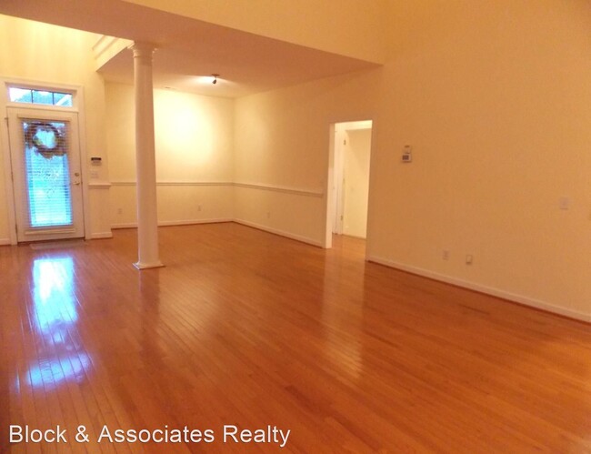 Foto del edificio - 4 br, 4 bath House - 4800 Ludwell Branch C...