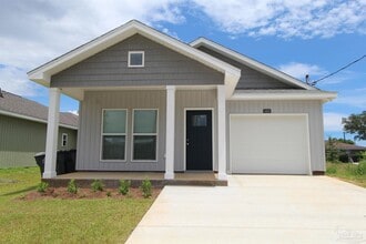 Building Photo - 5458 Medina Rd