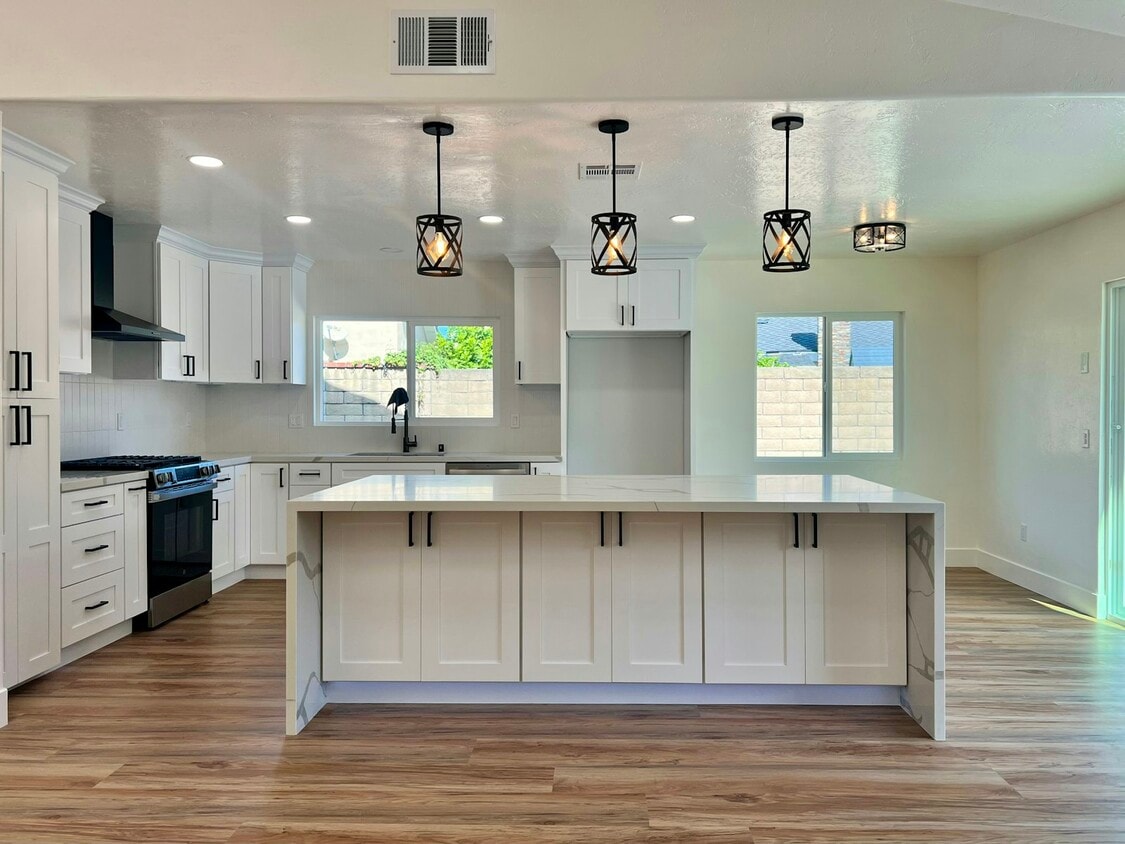 Foto principal - 17472 Bellport Cir