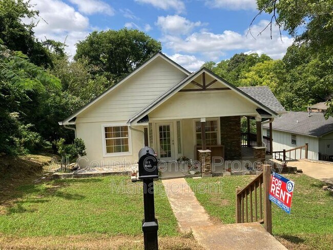 Foto del edificio - 904 47th Way S