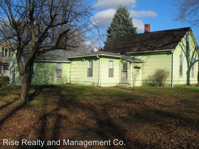 Building Photo - 2 br, 1 bath House - 703 MADISON AVE