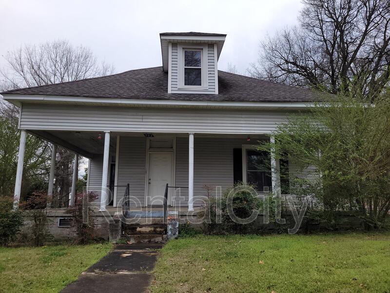 703 St John Ave, Dyersburg, TN 38024 House Rental in Dyersburg, TN