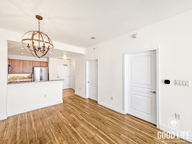 Building Photo - Beautiful 1BD/1BA Condo in Little Italy W/ A/C, W/D, Private Balcony with City Views, Community G...