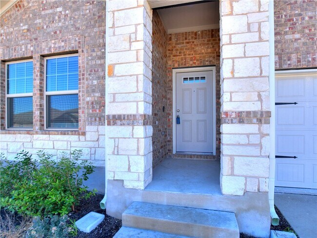 Building Photo - 1628 Torre St