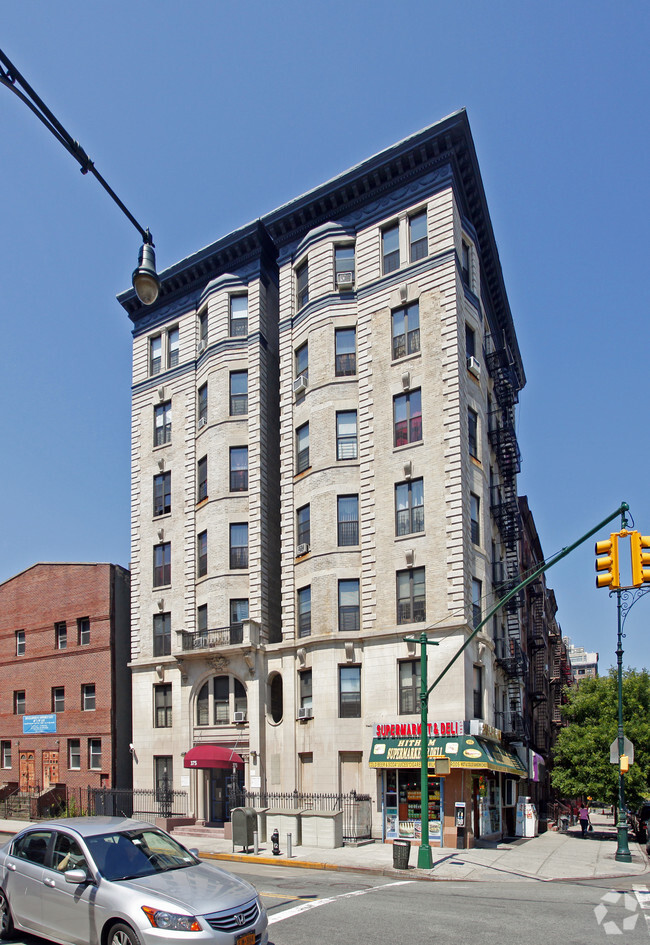 Primary Photo - 375 Manhattan Ave