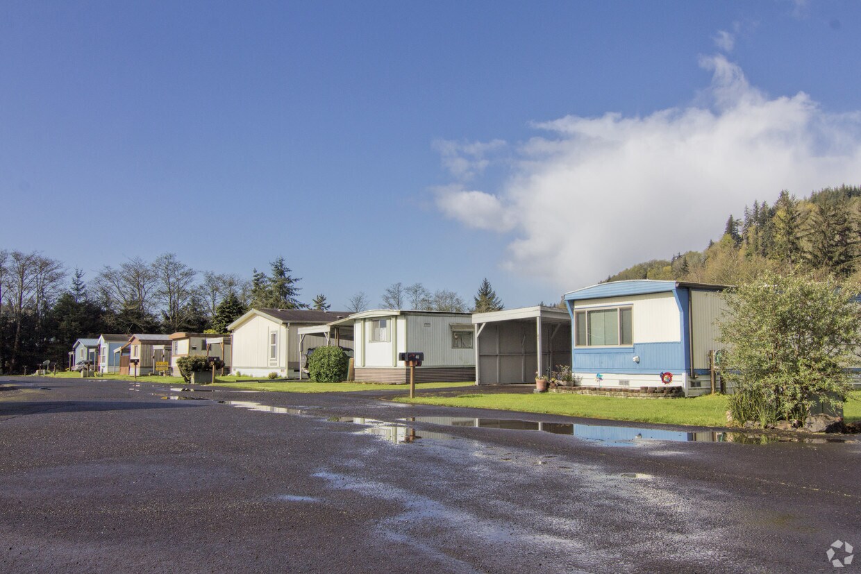 750 Crescent St, Raymond, WA 98577 Apartments in Raymond, WA