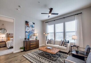 Building Photo - 21603 Spring Plaza Dr