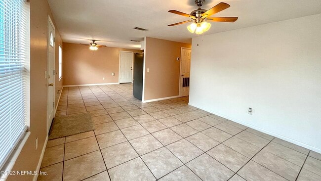 Building Photo - 10920 Witchaven St