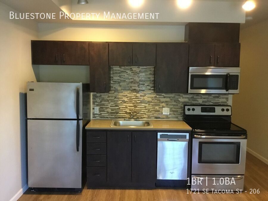 Foto principal - $399 Moves you in! Apply today!