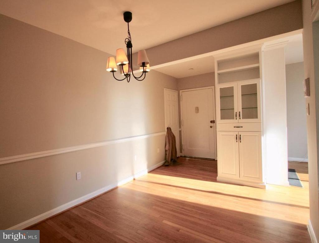Foto principal - 2610 Tunlaw Rd NW