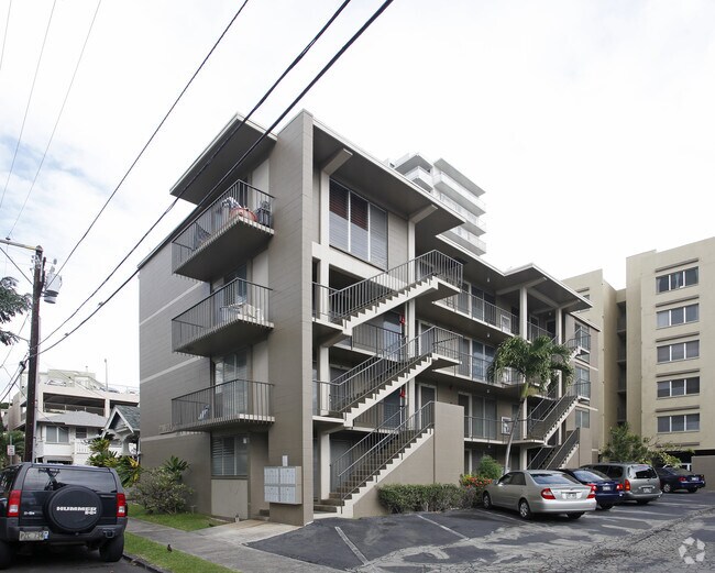 Building Photo - Punahou Clark