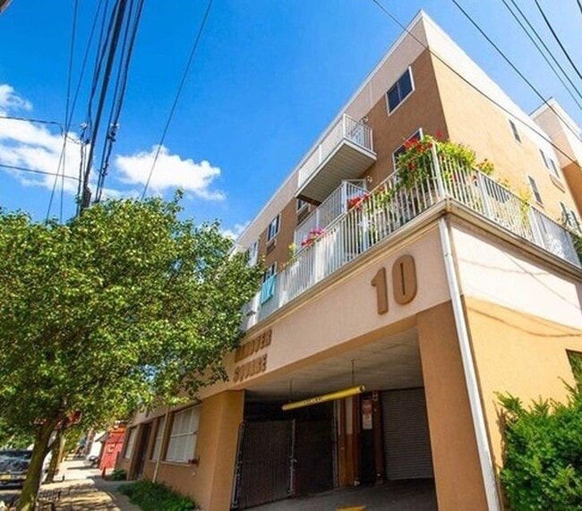 Photo - 10 Palisade Ave Townhome