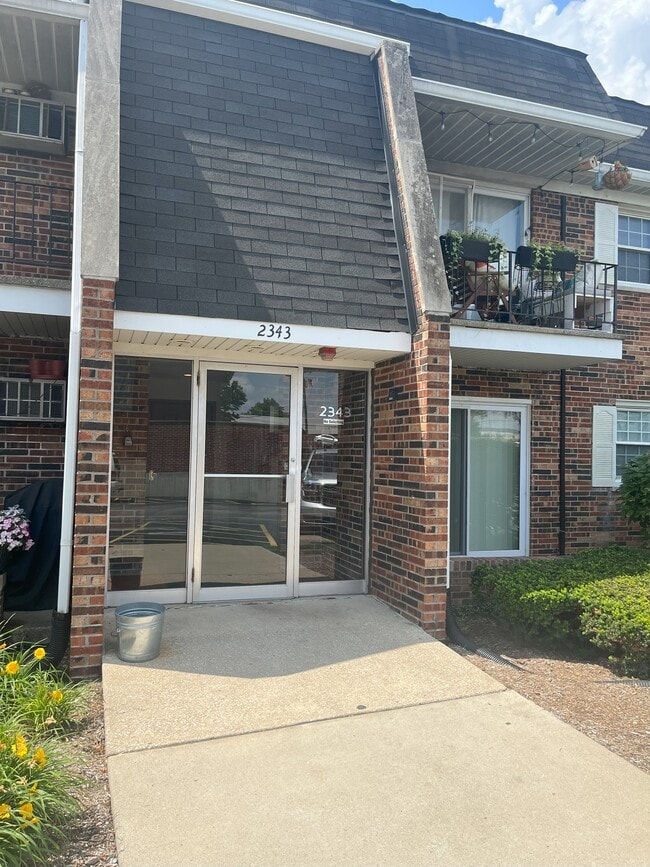 Photo - 2343 Ogden Ave Apartment