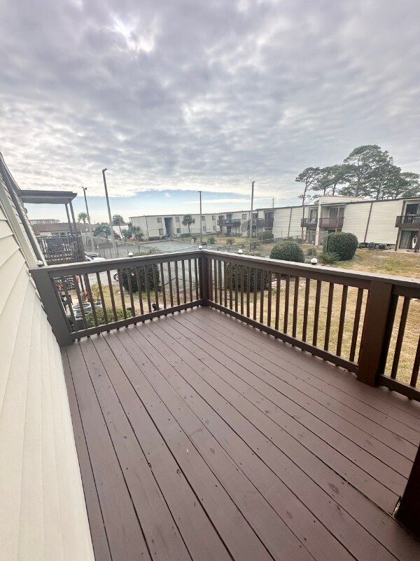 Foto del edificio - 308 Miracle Strip Pkwy SW