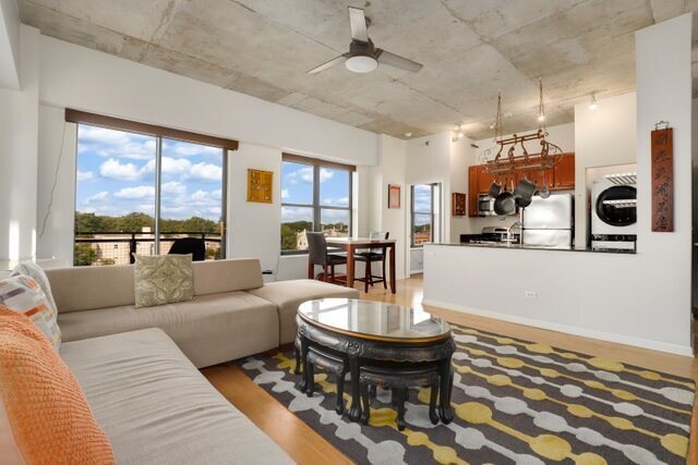 Foto del edificio - 1122 W Catalpa Ave