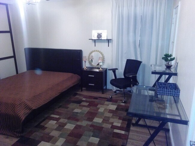 MASTER BEDROOM - 17945 San Fernando Mission Blvd