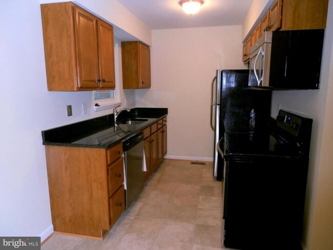 Building Photo - 11613 Summer Oak Dr