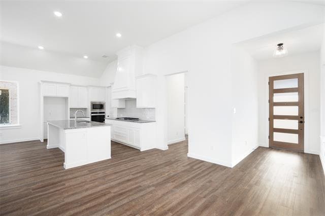 Foto del edificio - 15688 Fringe Tree Rd