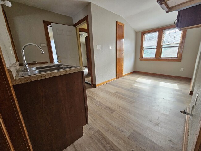 Foto del edificio - 5748 N 36th St