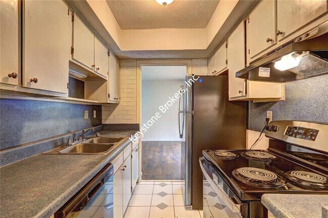Foto del edificio - 2597 Stratford Ln