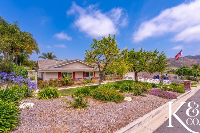 Building Photo - 1612 San Rafael Way Camarillo, CA 93012