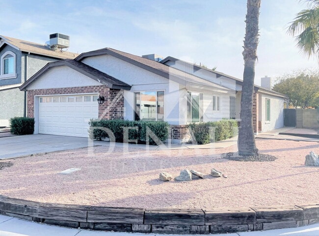 Photo - 5093 W Whitten St House