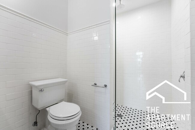 Foto del edificio - 1448 W Augusta Blvd