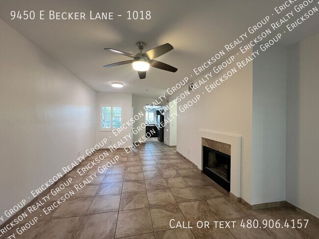 Foto del edificio - 9450 E Becker Ln
