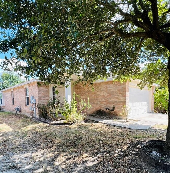 Foto del edificio - 1901 Golden Sunrise Ln